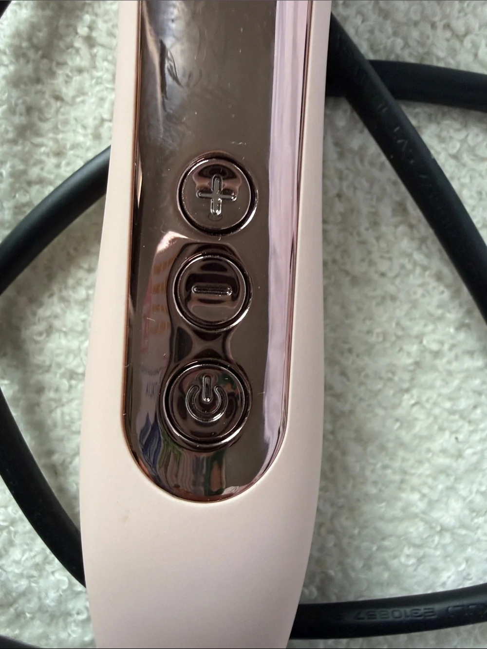 L’ange Le Waver 3-Barrel Titanium Hair Waver – Blush/Rose Gold